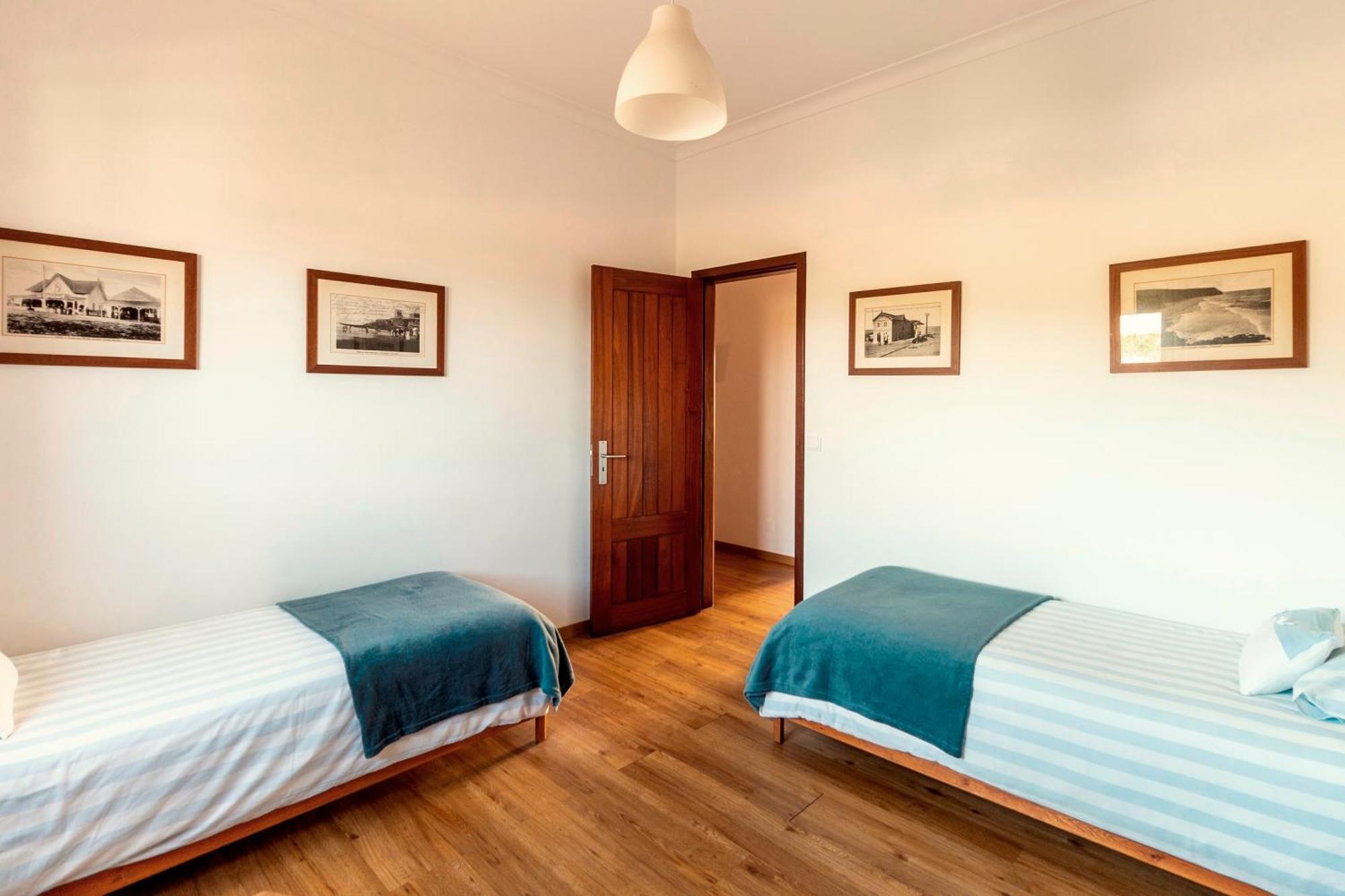 Colares Beach House, Pool Child Friendly Екстериор снимка