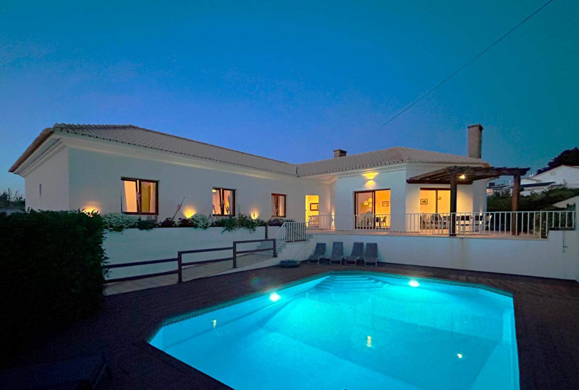 Colares Beach House, Pool Child Friendly Екстериор снимка
