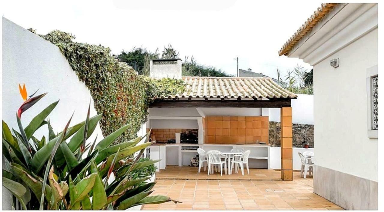 Colares Beach House, Pool Child Friendly Екстериор снимка